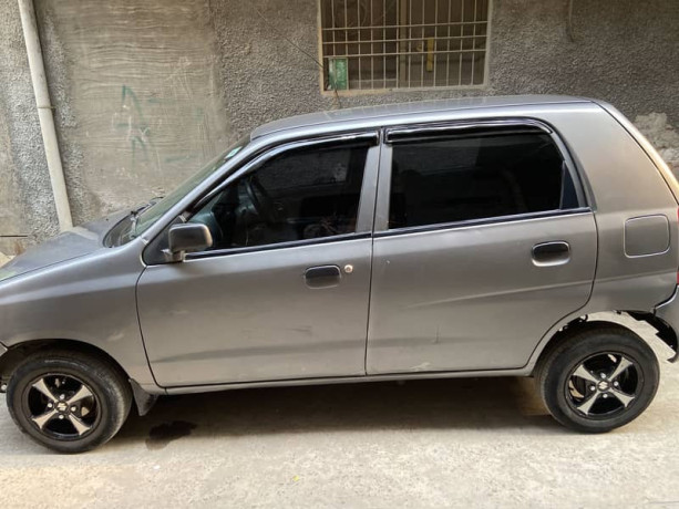 suzuki-alto-model-2011-big-6