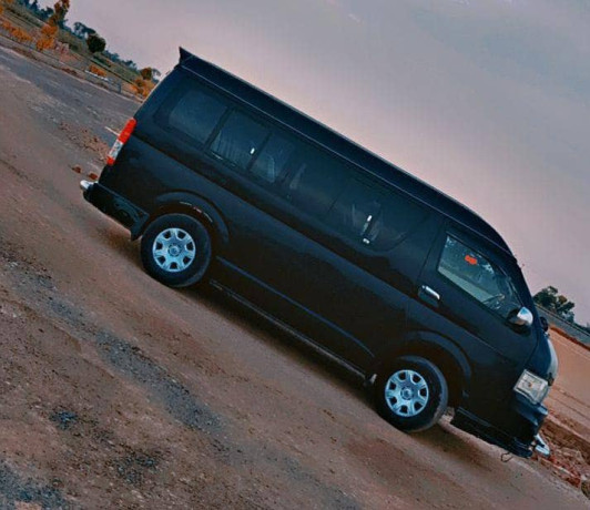 toyota-hiace-baqsa-200911-big-1