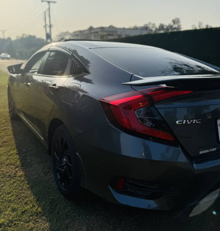 honda-civic-x-2018-big-7