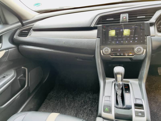 honda-civic-2017-model-lahore-register-bumper-to-bumper-original-paint-big-9