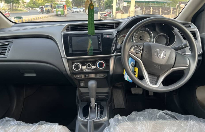 honda-city-12-cvt-big-3