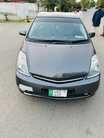 toyota-prius-2007-big-5