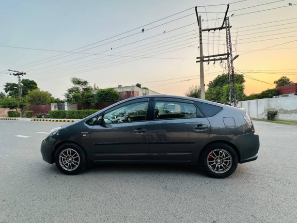 toyota-prius-2007-big-1