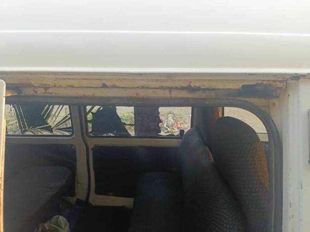 suzuki-carry-1992-big-9