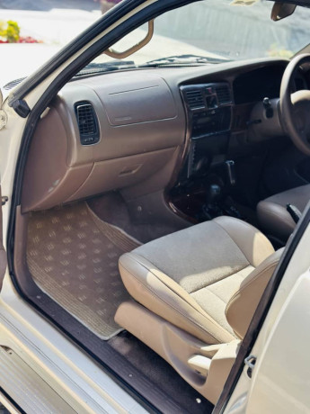 toyota-surf-2000-big-13
