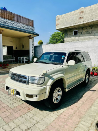 toyota-surf-2000-big-3