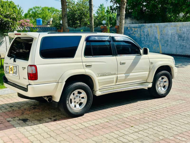 toyota-surf-2000-big-7