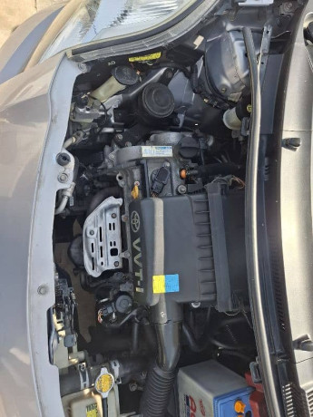 toyota-vitz-2007-big-10