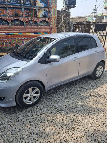 toyota-vitz-2007-big-6