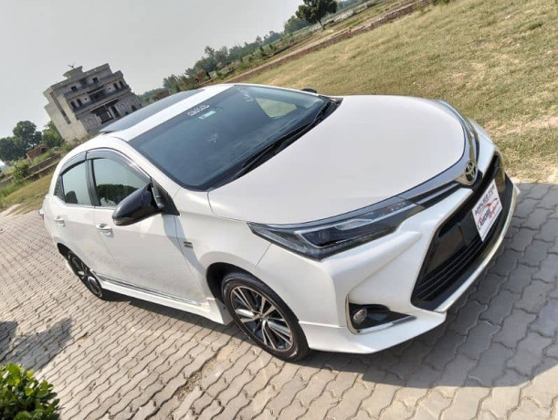 toyota-altis-grande-2021-big-12