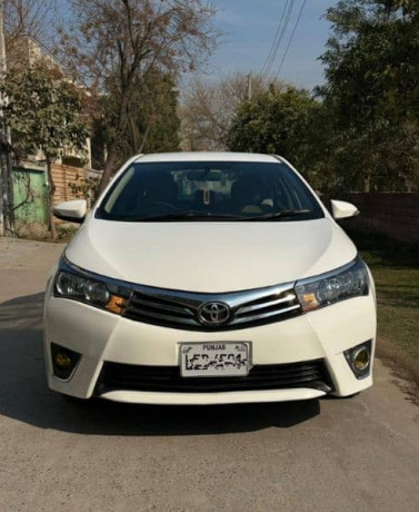 toyota-corolla-altis-2017-big-8