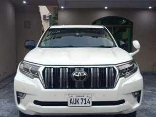 toyota-prado-2024