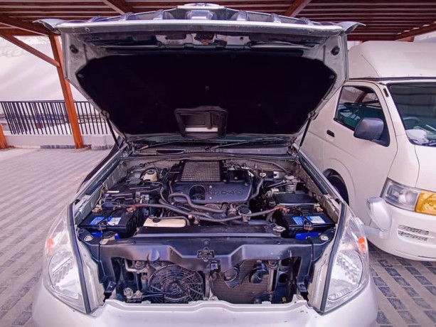 toyota-prado-2003-big-13