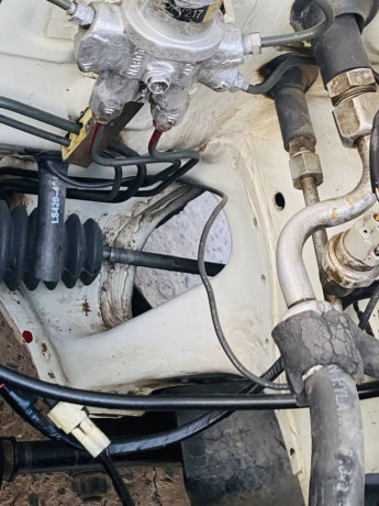 suzuki-cultus-vxr-2004-model-big-8