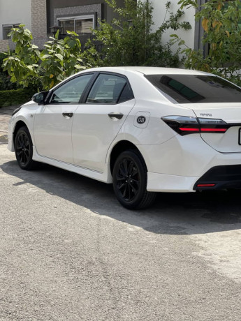 toyota-corolla-altis-16-cvt-big-19