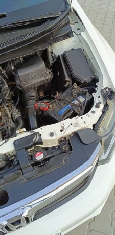 honda-civic-standard-2013-big-18