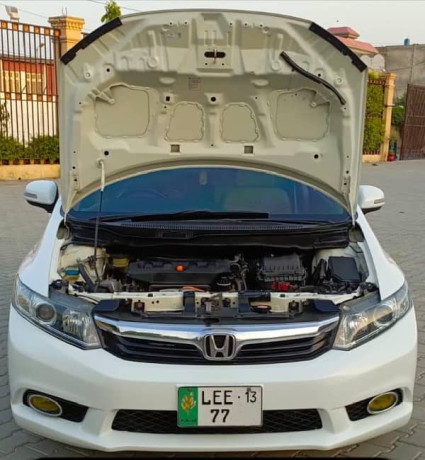 honda-civic-standard-2013-big-3