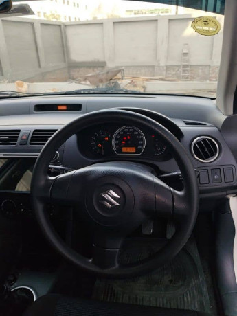 suzuki-swift-2018-big-7