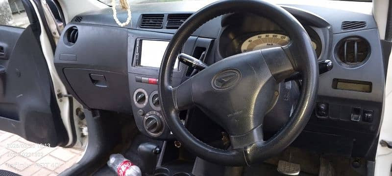 daihatsu-mira-2012-big-7