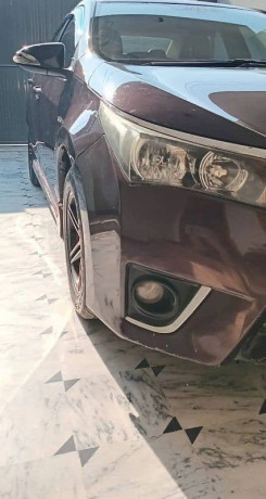 toyota-corolla-gli-2015-big-3