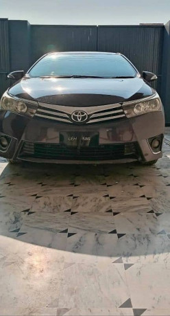 toyota-corolla-gli-2015-big-1