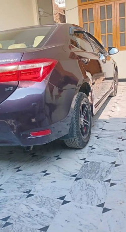 toyota-corolla-gli-2015-big-9