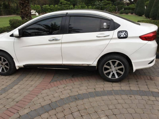 honda-city-ivtec-2022-big-13