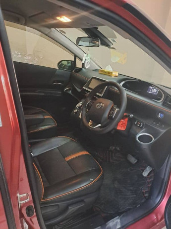 toyota-sienta-2018-big-12