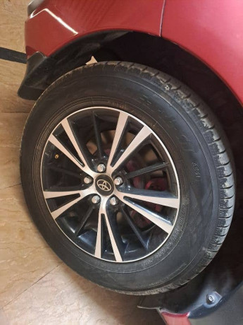 toyota-sienta-2018-big-10