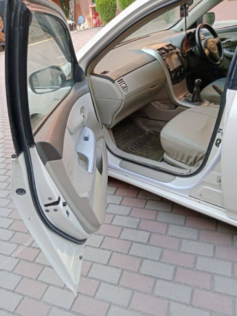 toyota-corolla-xli-2009-big-3