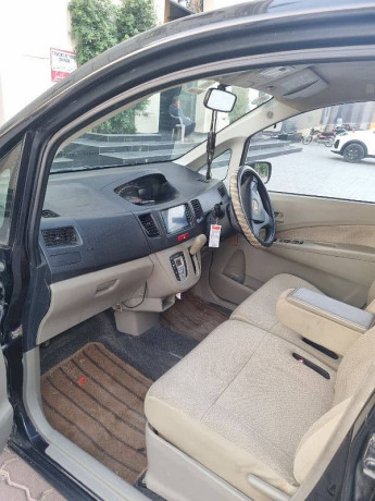 daihatsu-move-2014-big-16