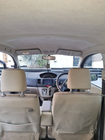 daihatsu-move-2014-big-17