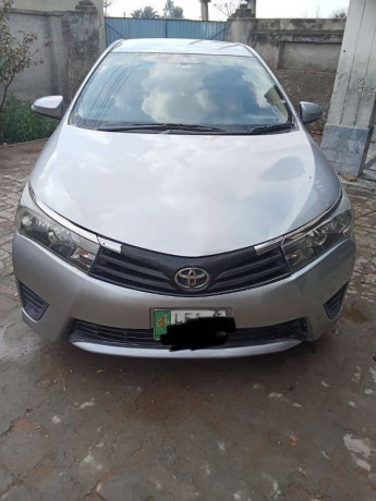 toyota-corolla-gli-2015-big-8