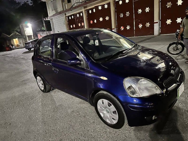 toyota-vitz-2003-big-3