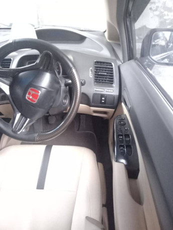 honda-civic-vti-2012-model-big-7