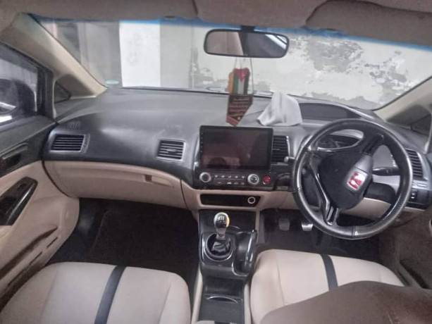 honda-civic-vti-2012-model-big-6