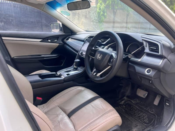 honda-civic-vti-oriel-prosmatec-2018-big-12