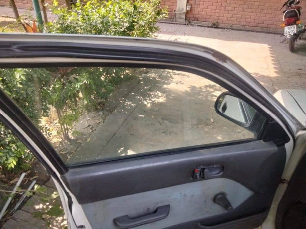 suzuki-cultus-vxr-2006-big-1