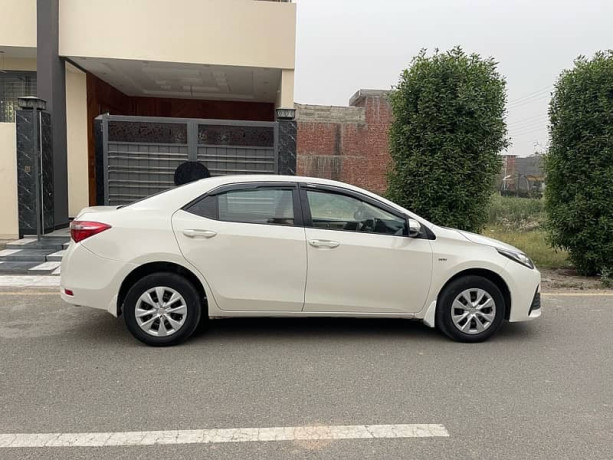 toyota-corolla-xli-2019-big-8