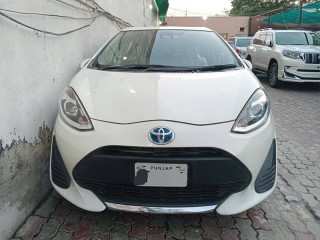 toyota-aqua-s-package-2020-model-2024-import