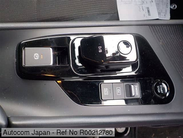 nissan-note-e-power-20212024-x-limited-package-big-10