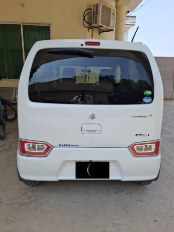 suzuki-wagon-r-stingray-hybrid-2020-japanese-big-0