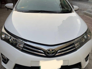 toyota-altis-grande-2017-neat-clean