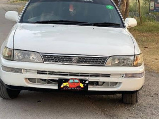 toyota-corolla-20-d-2000