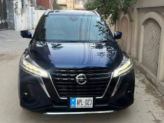 nissan-kicks-xv-premium