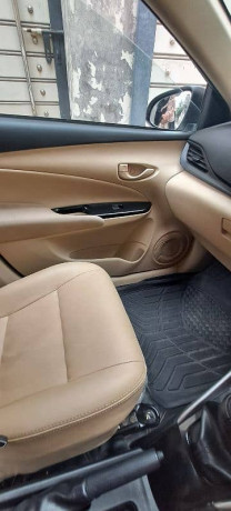 toyota-yaris-gli-13-manual-2021-big-16