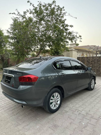 honda-city-aspire-13-2012-big-17