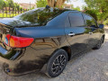 toyota-corolla-gli-2010-small-3