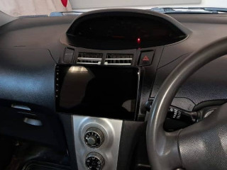 toyota-vitz-2005