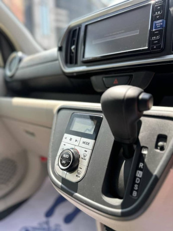 daihatsu-boon-2022-model-2024-import-punjab-registered-big-13